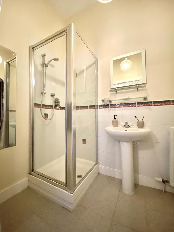 Serviced Accommodation Moray Lesmurdie House, Elgin - Free Parking, Free Wifi Exterior foto